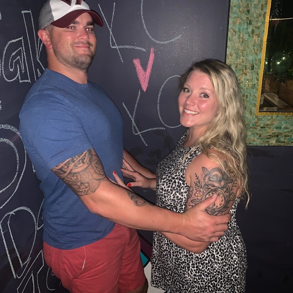 Meet your Posher, Kat - Picture 3 of 5